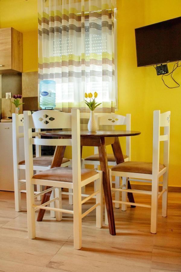 Apartments Stella เวียร์ปาซาร์ ภายนอก รูปภาพ